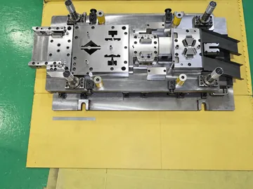 製作した金型の事例 5