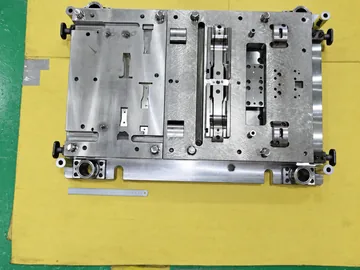 製作した金型の事例 7
